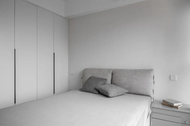 [裝修案例]117平米黑白灰的現(xiàn)代簡約風(fēng)格 開放式廚房設(shè)計(jì) 純凈舒適的時(shí)尚空間